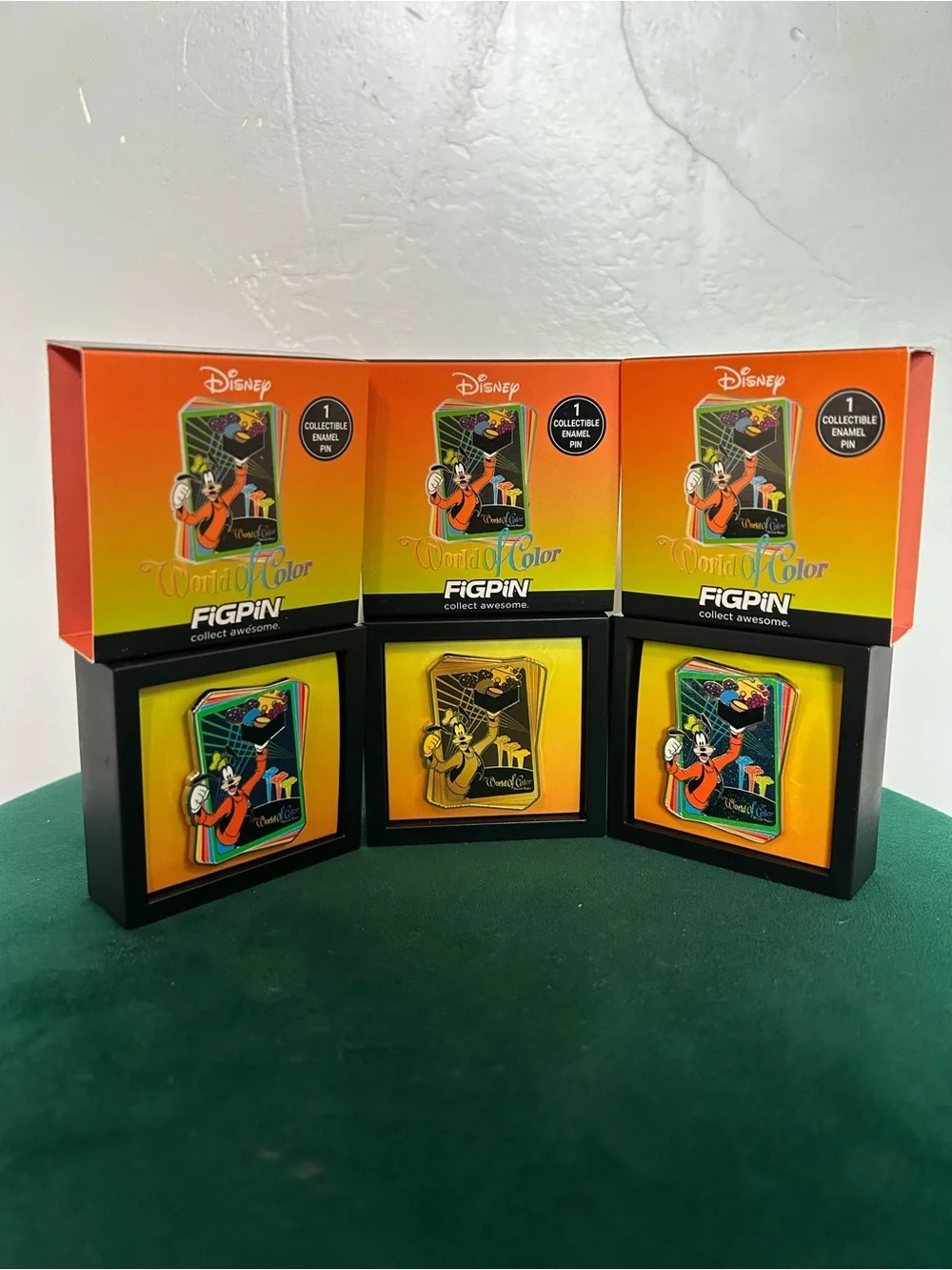 Disneyland World Of Color Figpin DCA Goofy Disney Pin FULL SET Ultra/Rare/Common